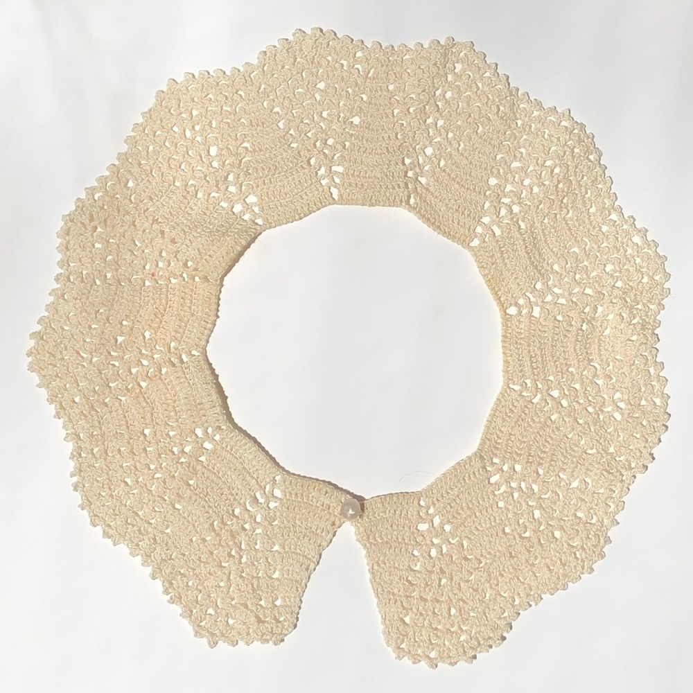 Vintage handmade crochet collar